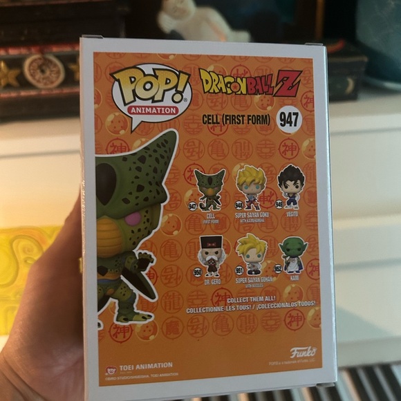 Funko Pop! Dragon Ball Z Cell First Form Figure - Green and Orange 947 - Picture 4 of 12
